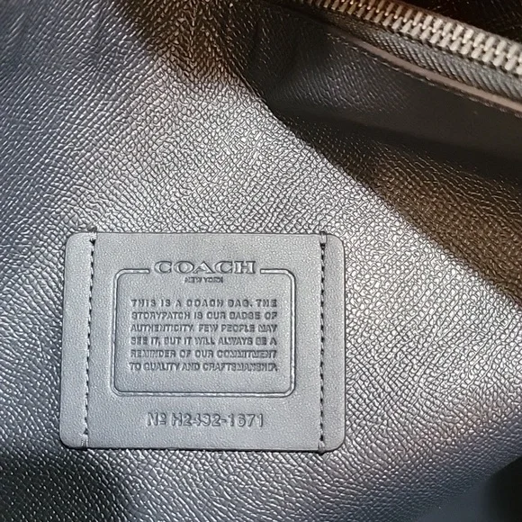 COACH NWOT Pebble Leather Mollie Large Tote Bag Pale Pistachio Green - Picture 7 of 7